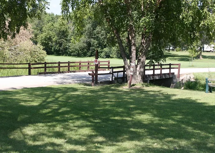 Pine Country Campsite Belvidere